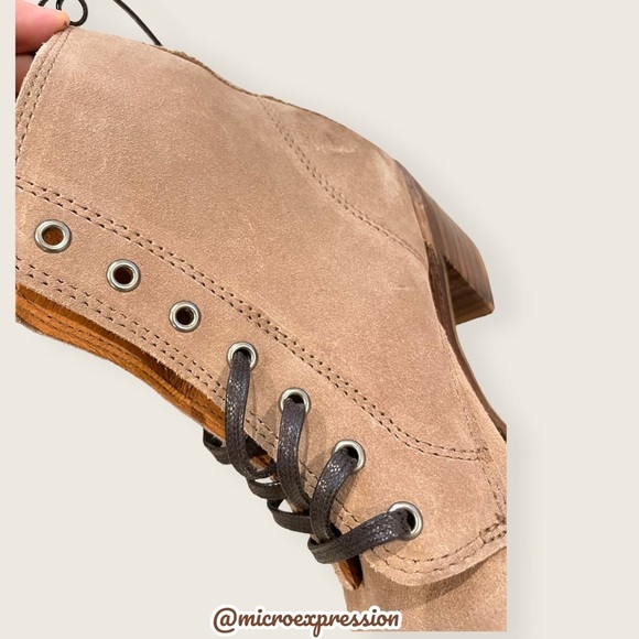 $399 Frye Sabrina 6G Lace Up Beige/Tan Suede/Leather Combat Moto Cute Ankle Boot - Picture 14 of 16